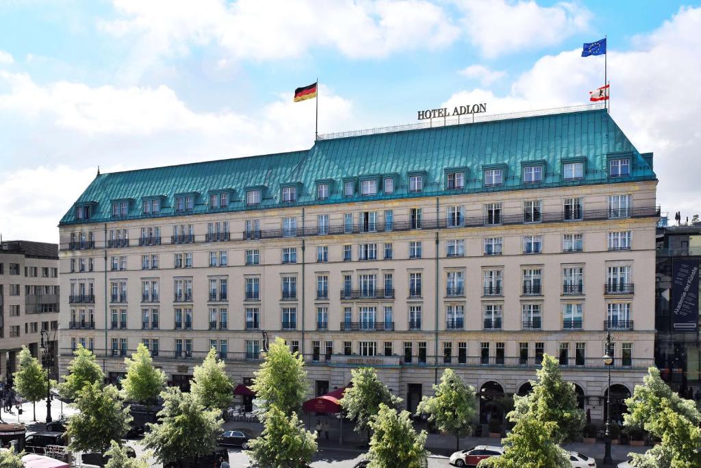 Hotel Adlon Kempinski Berlin spa hotels building