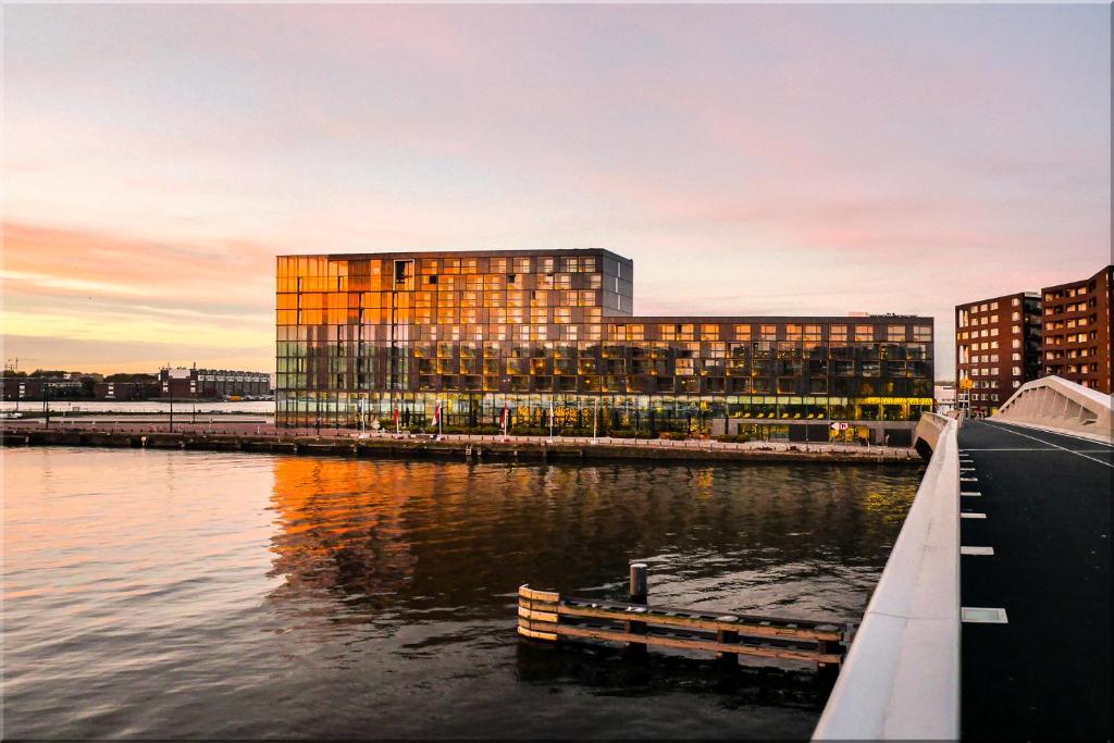 hotel-jakarta-amsterdam-spa-hotels-amsterdam1 (1)