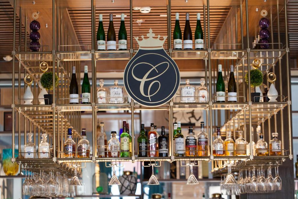 titanic-chaussee-berlin-spa-hotels-berlin-4 TITANIC Chaussee Berlin Spa hotels bar