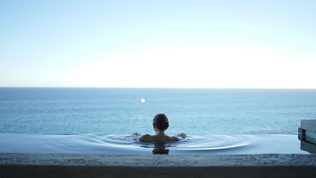 WHAT IS A BOUTIQUE SPA? 4
