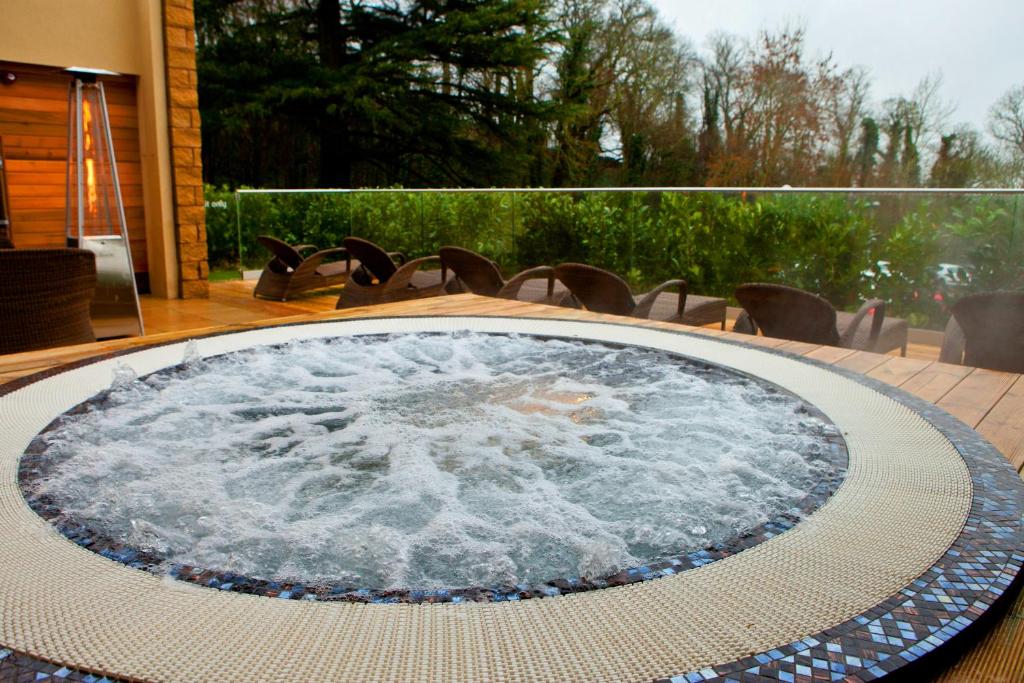 DoubleTree by Hilton Bristol South - Cadbury House Jacuzzi
